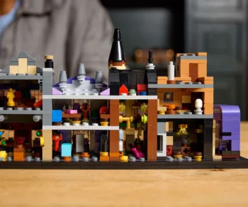 Детски комплект за игра LEGO® Harry Potter 76444 – Магьоснически магазини „Диагон-али“