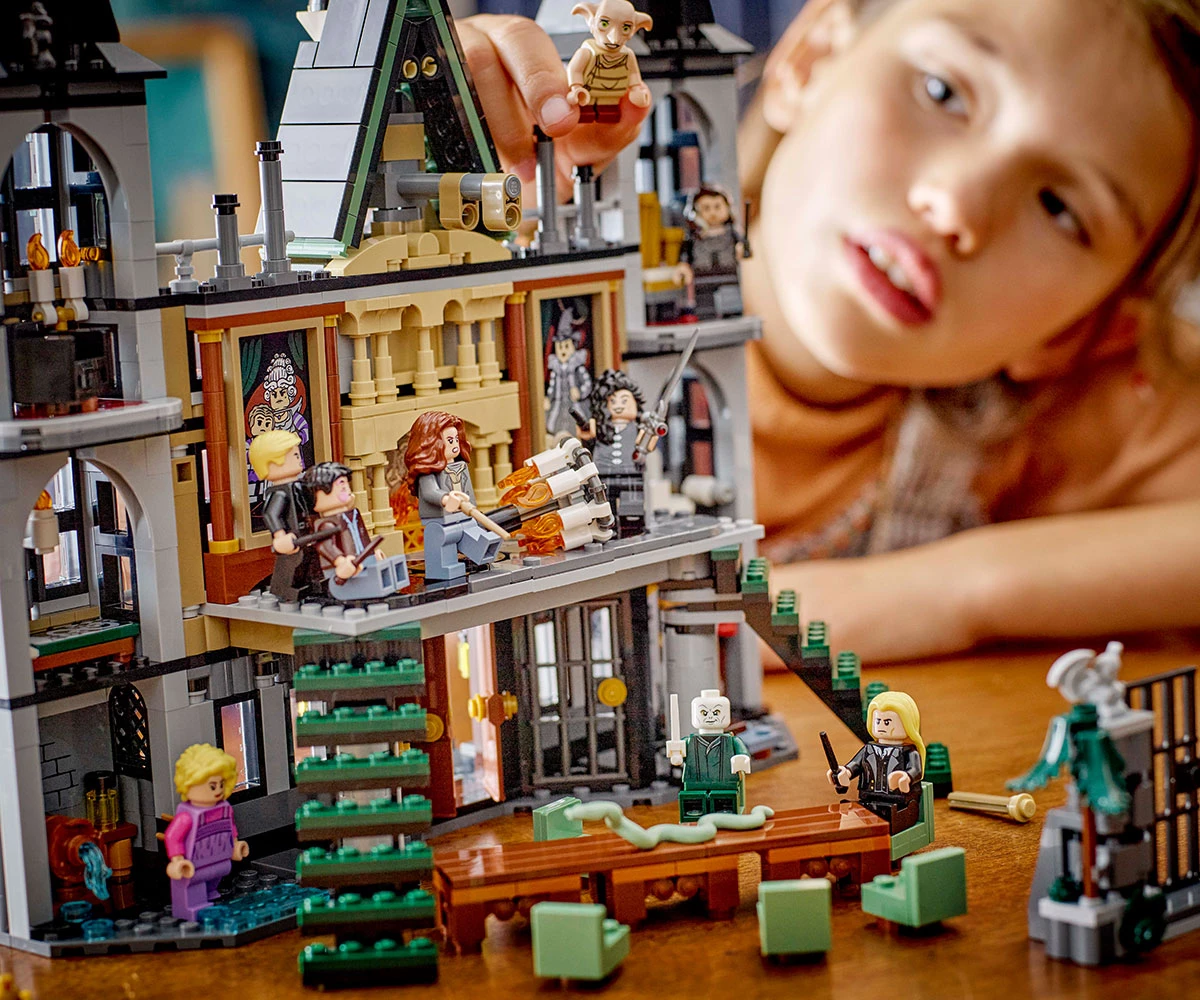 Детски комплект за игра LEGO® Harry Potter 76453 - Имението на Малфой thumb 10 Конструктор ЛЕГО Harry Potter 76453 thumb 10