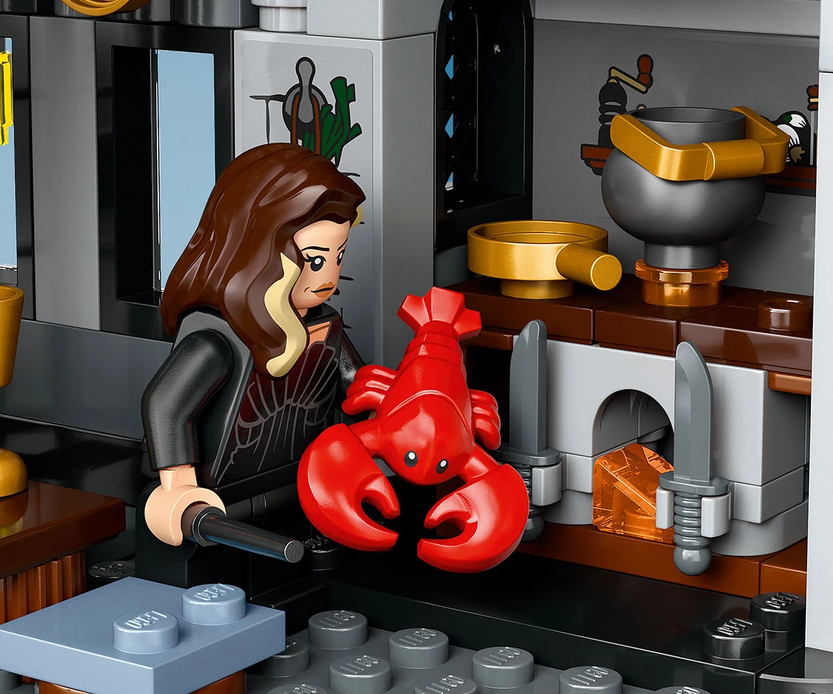 Детски комплект за игра LEGO® Harry Potter 76453 - Имението на Малфой thumb 6 Конструктор ЛЕГО Harry Potter 76453 thumb 6