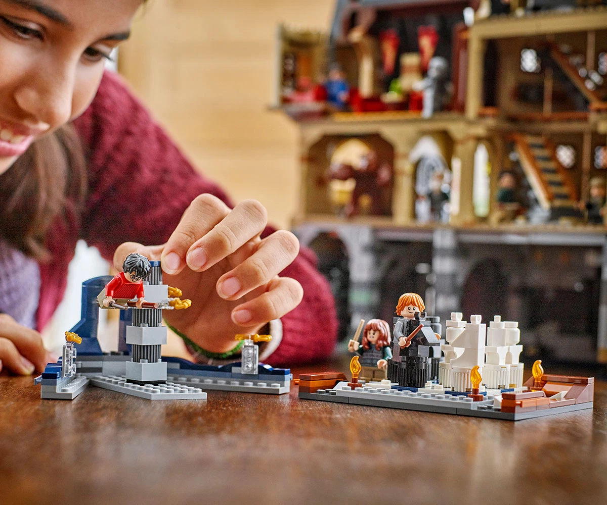 Детски комплект за игра LEGO® Harry Potter 76454 - Замъкът Хогуортс: Главната кула thumb 7 LEGO® Harry Potter 76454 - Hogwarts™ Castle: The Main Tower thumb 7