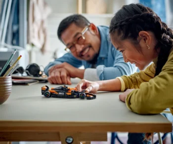 Детски комплект за игра LEGO® Speed Champions 77251 – Болид McLaren F1® Team MCL38