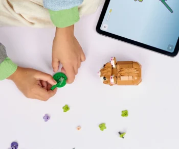 Детски комплект за игра LEGO® Creator 31376 – Сладък хамстер с цвете