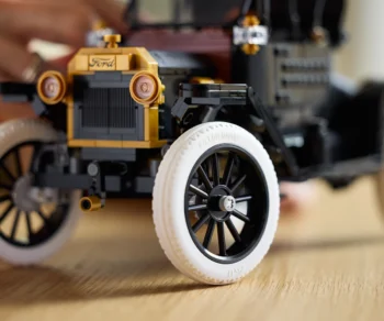 Детски комплект за игра LEGO® Icons 11376 – Ford Model T