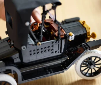 Детски комплект за игра LEGO® Icons 11376 – Ford Model T