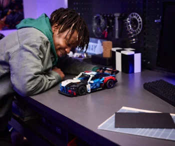 Детски комплект за игра LEGO® Technic 42226 – Състезателна кола BMW M4 GT3 EVO