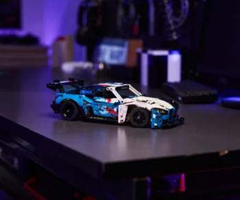 Детски комплект за игра LEGO® Technic 42226 – Състезателна кола BMW M4 GT3 EVO