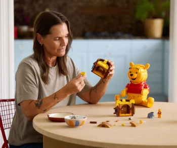 Детски комплект за игра LEGO® Disney™ 43300 – Мечо Пух