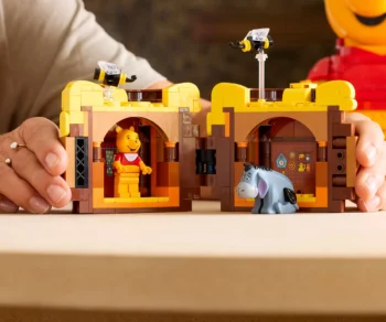 Детски комплект за игра LEGO® Disney™ 43300 – Мечо Пух