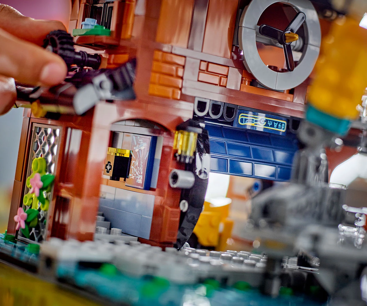 Детски комплект за игра LEGO® NINJAGO 71837 - Работилници в NINJAGO® City thumb 7 LEGO® NINJAGO 71837 - NINJAGO® City workshops thumb 7