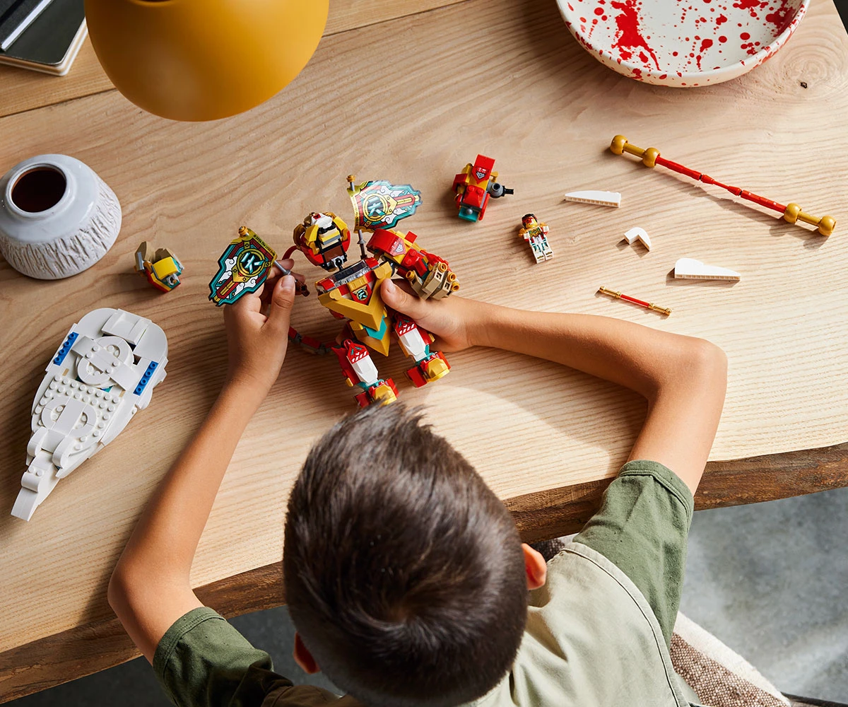 Детски комплект за игра LEGO® Monkie Kid™ 80051 - Мини роботът на Monkie Kid thumb 4 LEGO® Monkie Kid™ 80051 - Monkie kid's mini mech thumb 4