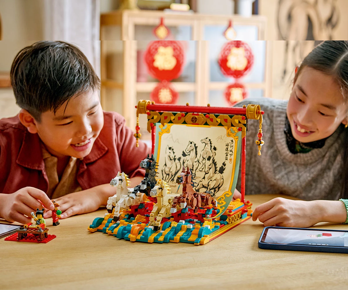 Детски комплект за игра LEGO® Iconic 80119 - Галопиращи коне thumb 5 LEGO® Iconic 80119 - Galloping Horses Canvas thumb 5